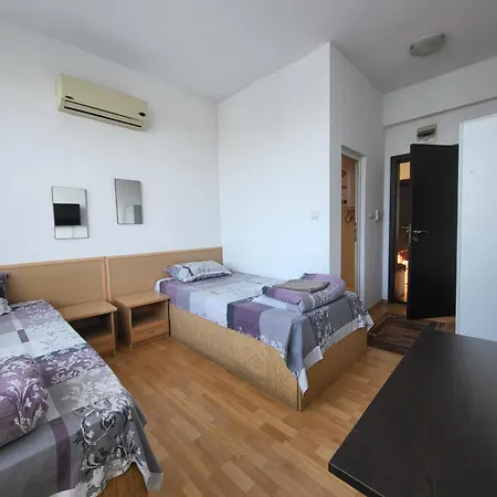 за гости пауза Guest house Stara Zagora