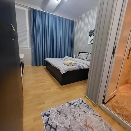 за гости пауза 3*