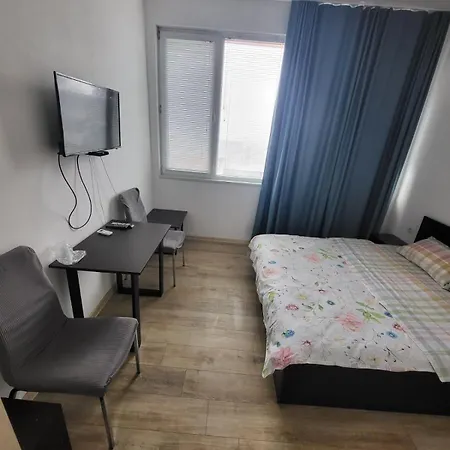 за гости пауза 3*